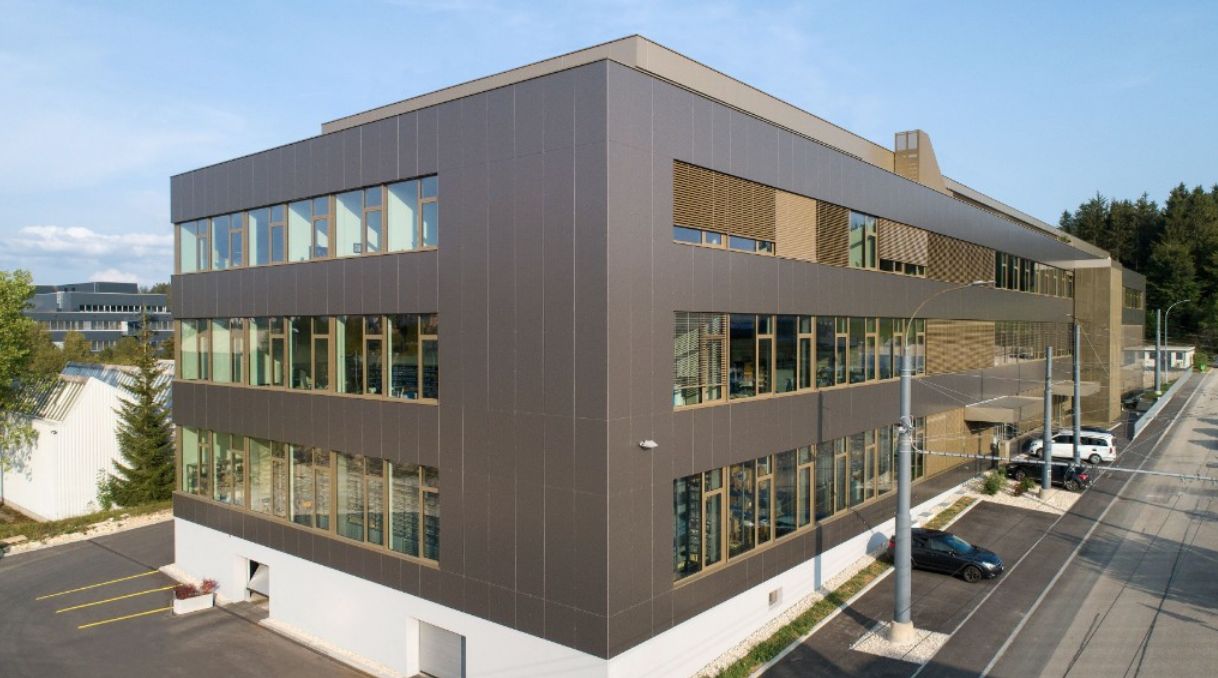 Gebäude von Dynamic Motion SA, Allée des Défricheurs 4b, La Chaux-de-Fonds